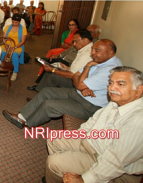 Gandhi_095