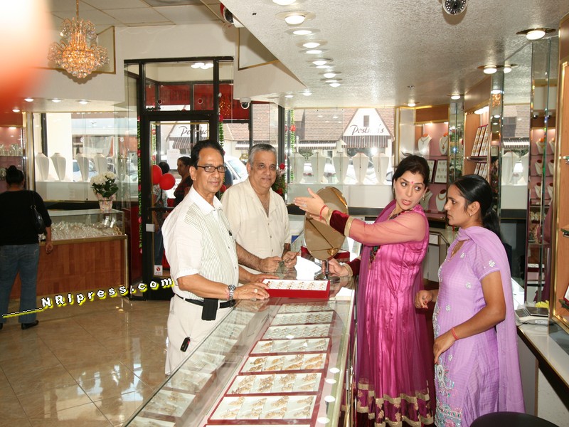GOLDEN.JEWELERS-175