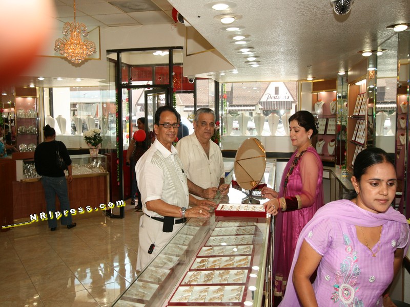 GOLDEN.JEWELERS-180