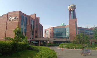 Darshan-Grewal-Visited-Fortis-Hospital_Mohali